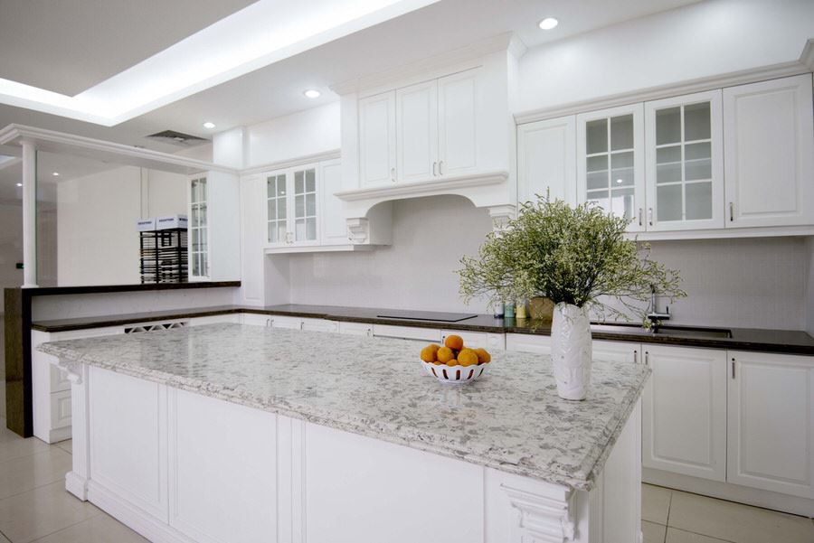 alaska white quartz kitchen island 