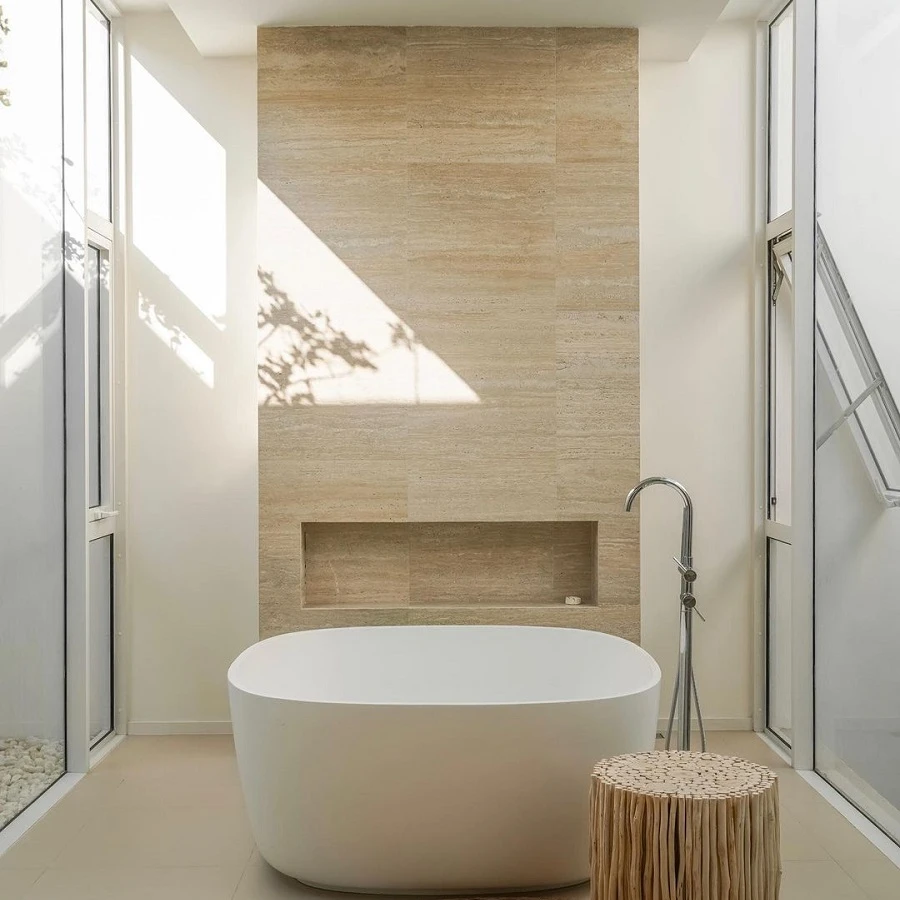 Roman Travertine Wall Roman Travertine Wall