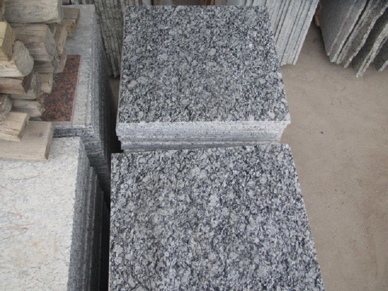 Polished-Natural-Spray-White-Granite-Tiles-for-Interior-Flooring-and-Wallingwebp 4 Polished-Natural-Spray-White-Granite-Tiles-for-Interior-Flooring-and-Wallingwebp 4