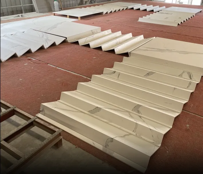 China Customized Calacatta White Sintered Stone Stair Cases Suppliers best