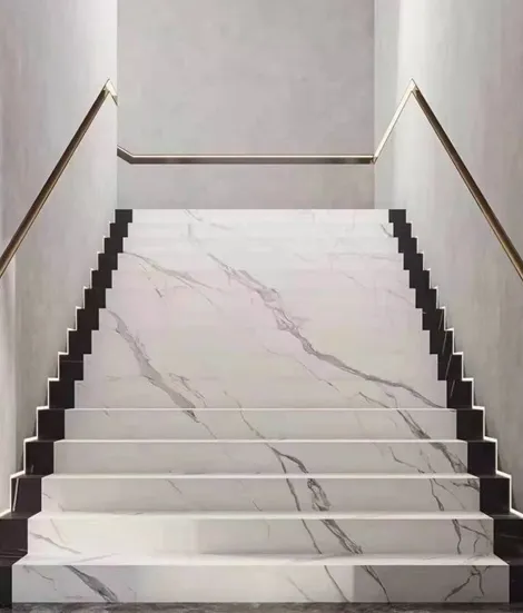 China Customized Calacatta White Sintered Stone Stair Cases Suppliers suppliers