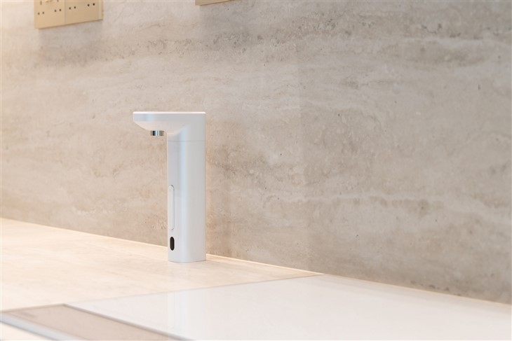 Large Format Porcelain Slabs Crème Travertino Sintered Stone Kitchen Countertops Backsplashes
