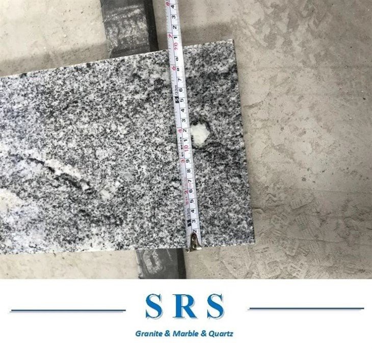 Natural-Polished-China-Juparana-Granite-Stairs-for-Home-Decoration.webp (4)(001)