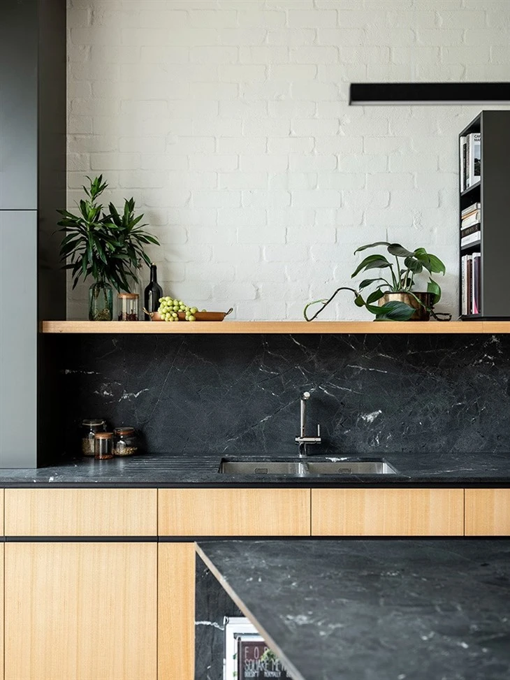Negresco Black Quartzite Slabs suppliers