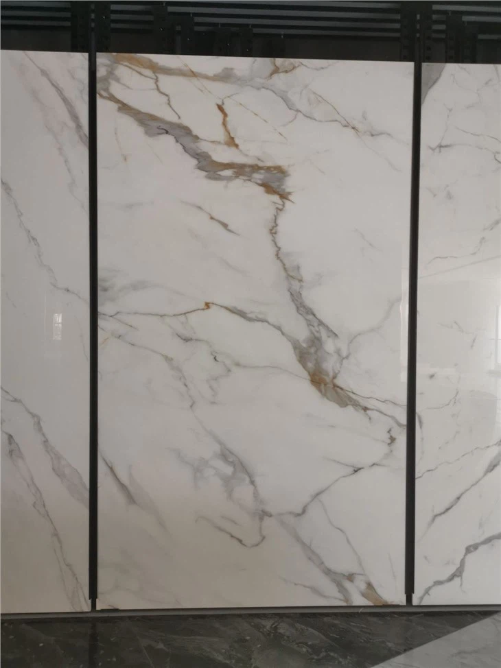Calacatta Gold Nano Glass Bookmatch