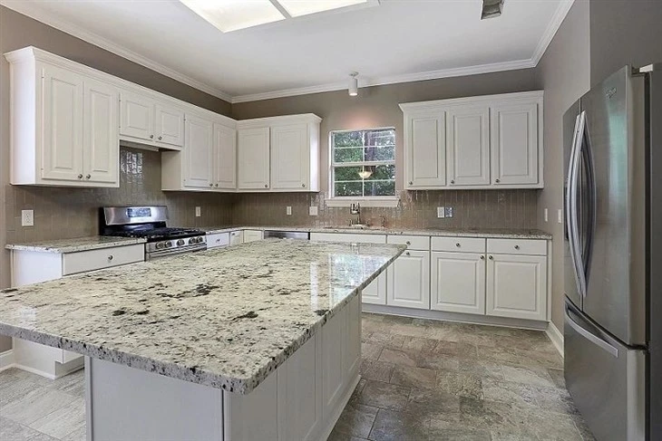 White-Galaxy-Granite-for-Slab-Tile-Countertop-Island-Kitchen.webp (5)(001)