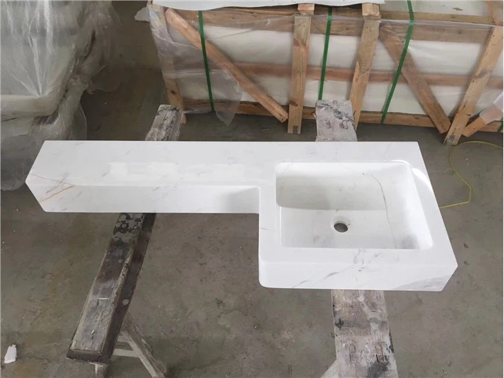 White Marble Sinks With Different Shapes